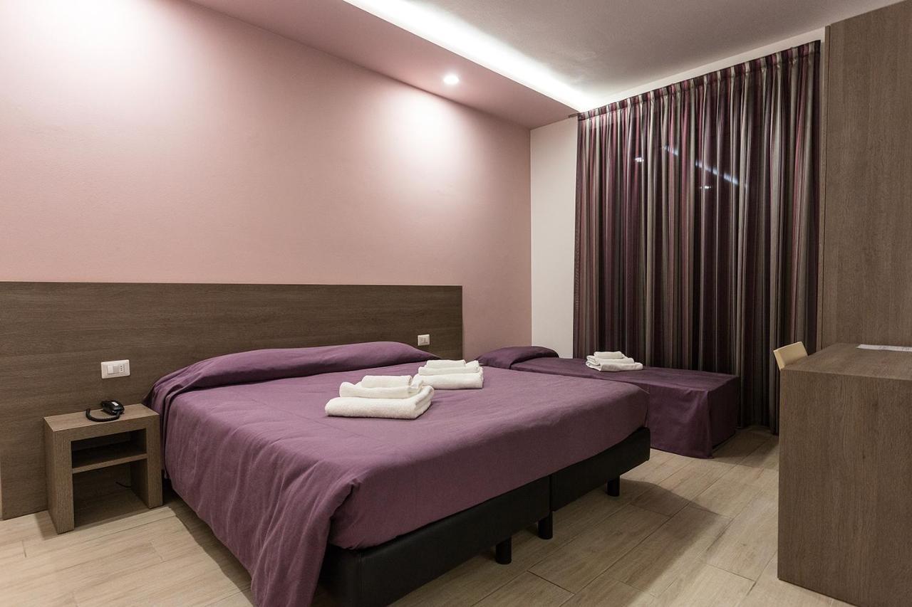 Hotel Gioia Rimini Kültér fotó