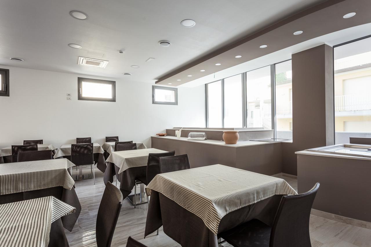 Hotel Gioia Rimini Kültér fotó