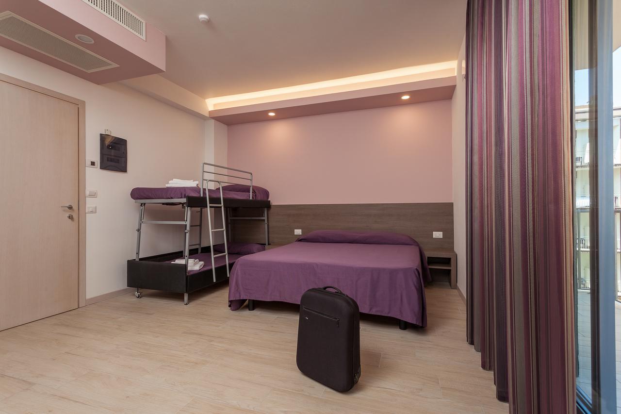 Hotel Gioia Rimini Kültér fotó