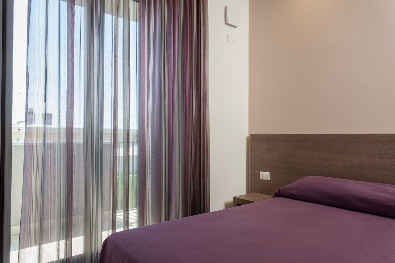 Hotel Gioia Rimini Kültér fotó