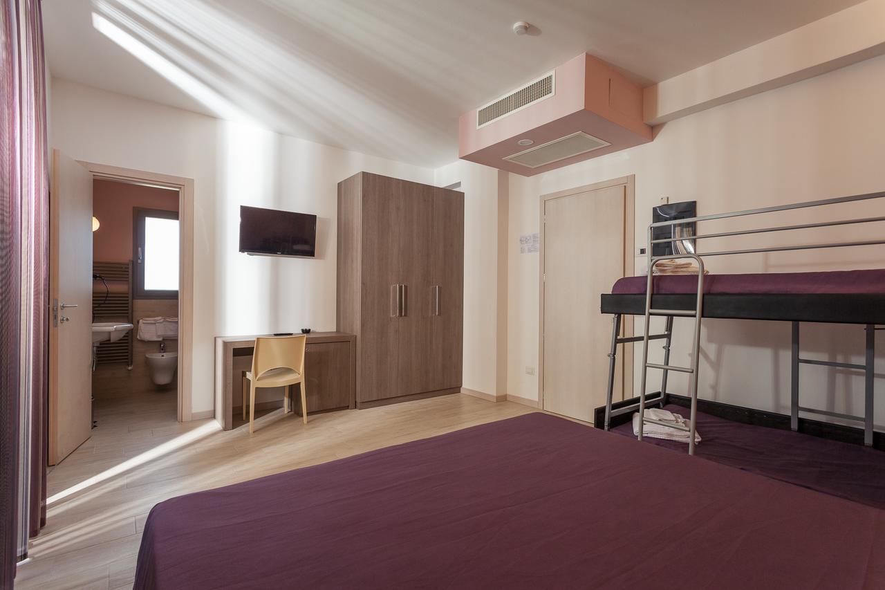 Hotel Gioia Rimini Kültér fotó