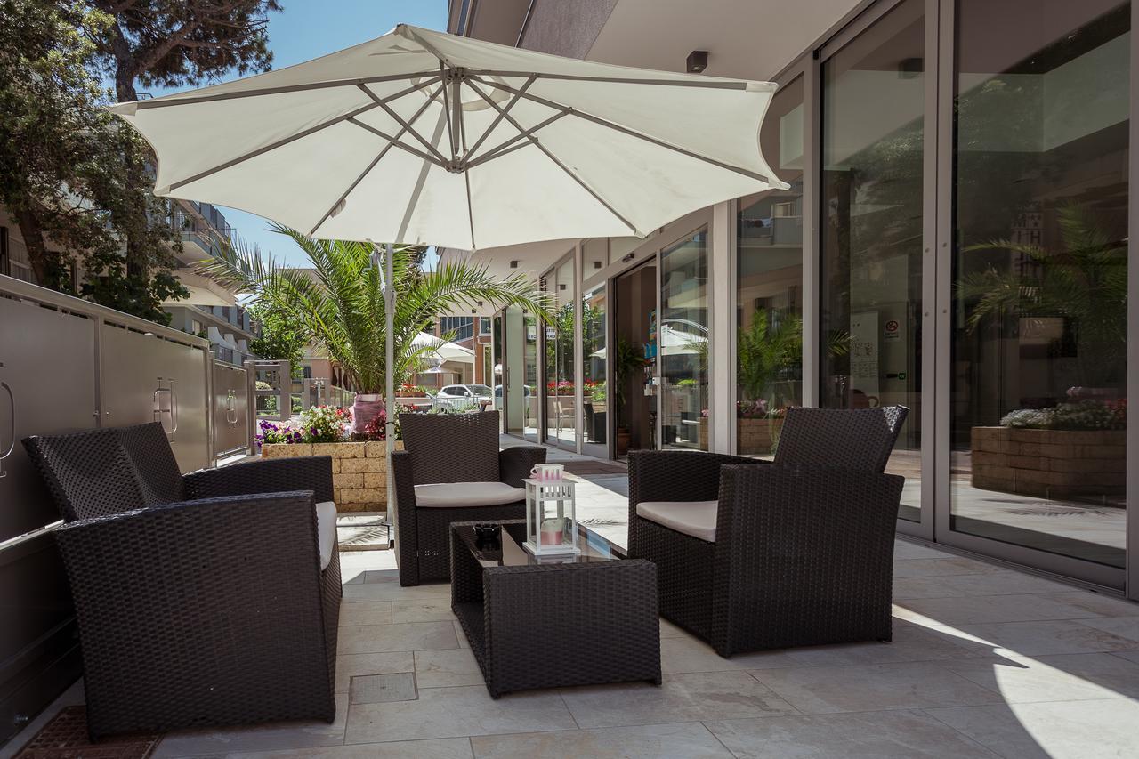 Hotel Gioia Rimini Kültér fotó